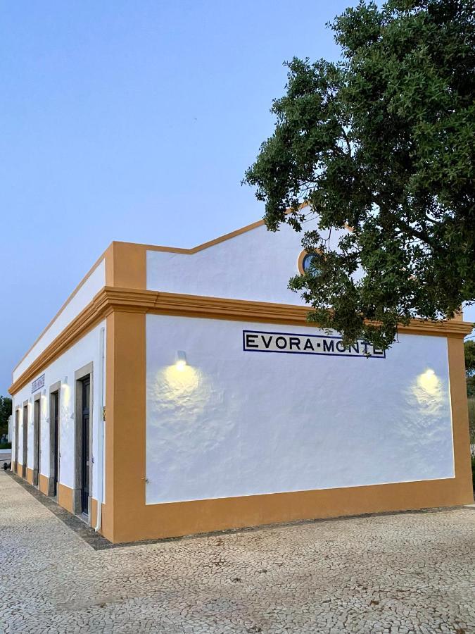 Casas Do Apeadeiro De Evoramonte * Vimieiro (Evora)